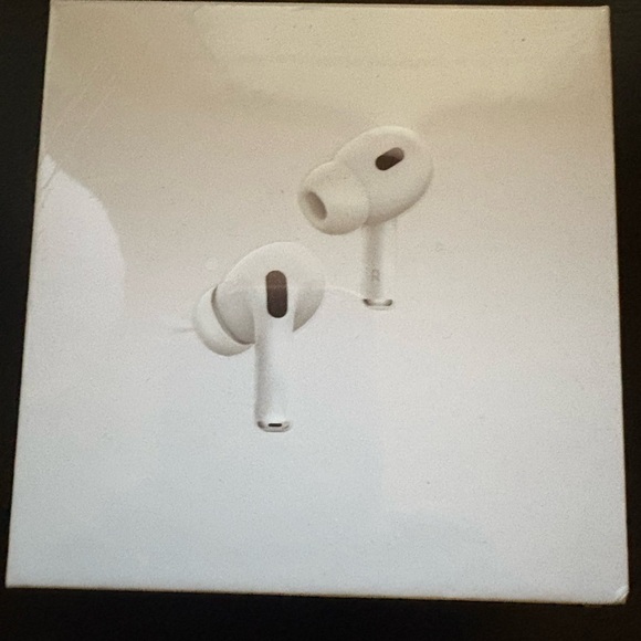 AirPods 2nd Generation with MagSafe Charging Kit - Picture 1 of 3